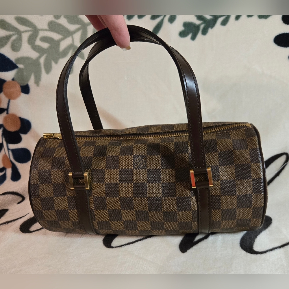 π― Authentic Damier Ebene Papillon 26 - Picture 2 of 15